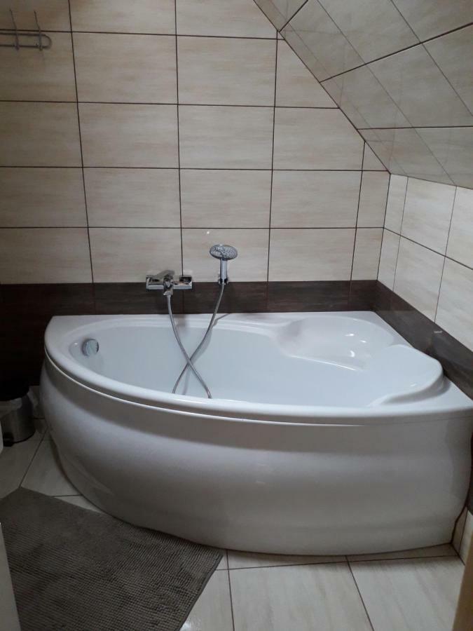 Apartamenty U Bacy ยูร์กุฟ ภายนอก รูปภาพ